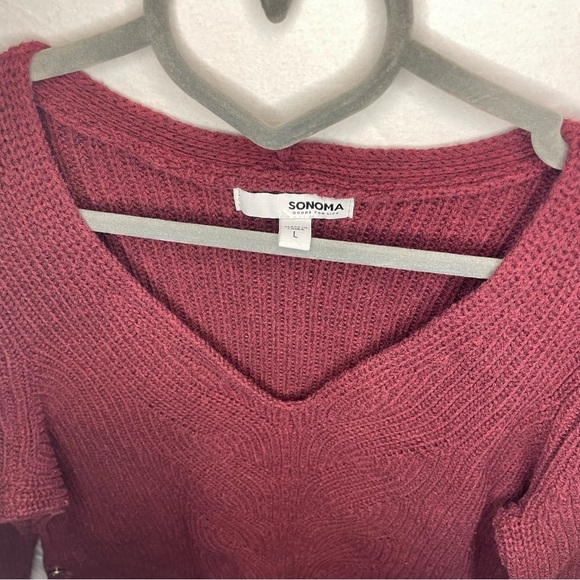 Sonoma Large Burgundy Knit V-Neck Sweater Nautical Buttons PRELOVED - Picture 2 of 10
